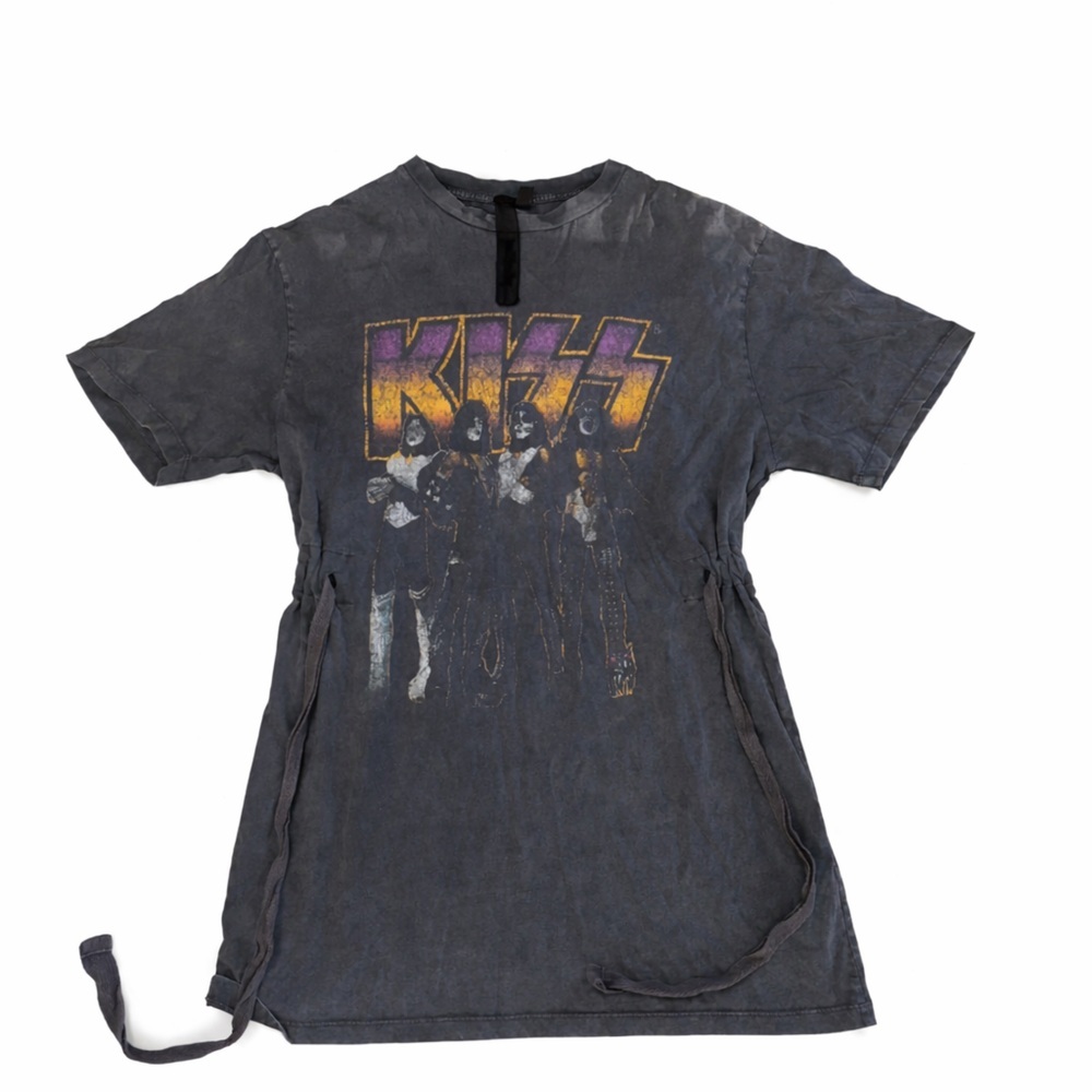 Kiss Vintage Vibe Black Tee Boutique Style